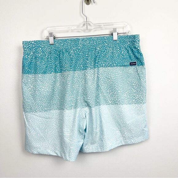 NWT Chubbies The Whale Sharks 5.5” classic swim trunk XXL - Picture 5 of 7
